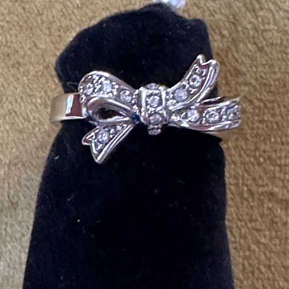 Bow ladies ring - Picture 2 of 3